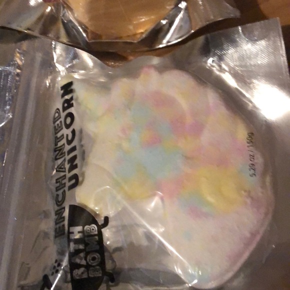 Bath bomb set of six - Picture 7 of 7